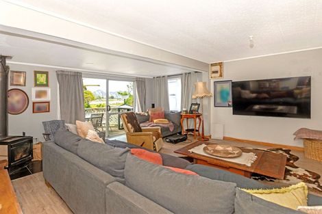 Photo of property in 4 Hinekura Road, Tolaga Bay, 4077