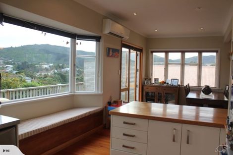 Photo of property in 9 Woburn Road, Northland, Wellington, 6012