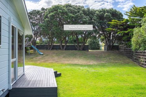 Photo of property in 116 Tutere Street, Waikanae Beach, Waikanae, 5036