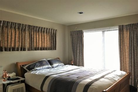 Photo of property in 23 Kittiwake Drive, Schnapper Rock, Auckland, 0632