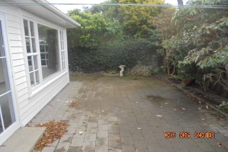 Photo of property in 16 Churton Drive, Churton Park, Wellington, 6037