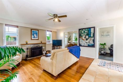 Photo of property in 14 Buckley Grove, Paraparaumu, 5032