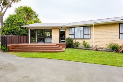 Photo of property in 15 Penwood Street, Russley, Christchurch, 8042