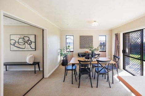 Photo of property in 44 Chippendale Crescent, Highbury, Palmerston North, 4412