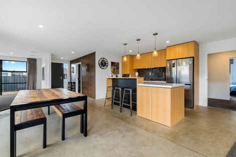 Photo of property in 7 Magnetic Place, Cromwell, 9310