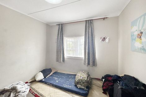 Photo of property in 2 Morgan Street, Castlecliff, Whanganui, 4501