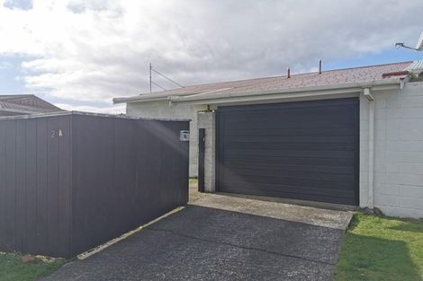 Photo of property in 2a Colchester Crescent, Newlands, Wellington, 6037