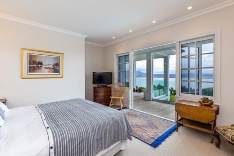 Photo of property in 423 Gillespie Place, Acacia Bay, Taupo, 3385