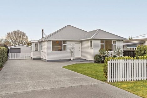 Photo of property in 3 Leonard Place, Saint Martins, Christchurch, 8022