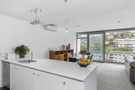 Photo of property in Montreaux Apartments, 9g/164 The Terrace, Wellington Central, Wellington, 6011