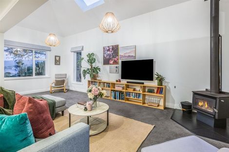 Photo of property in 6 Bay Drive, Titahi Bay, Porirua, 5022