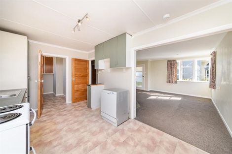 Photo of property in 31 Follett Street, Marton, 4710