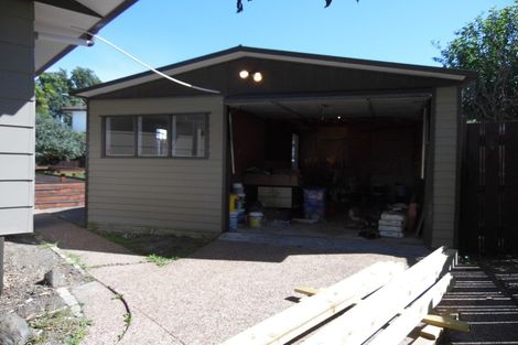 Photo of property in 1 Edgware Road, West Harbour, Auckland, 0618