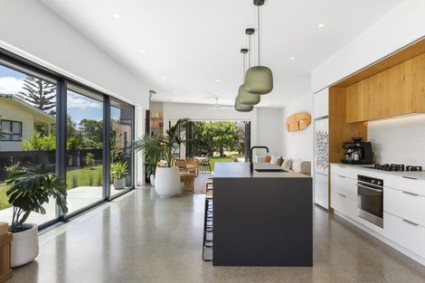 Photo of property in 221 Sylvia Road, Whangamata, 3620