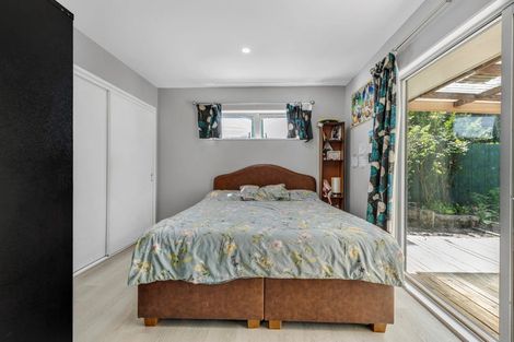 Photo of property in 2/55 Ennis Avenue, Pakuranga Heights, Auckland, 2010