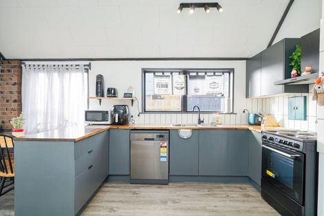 Photo of property in 15 Lauder Crescent, Heidelberg, Invercargill, 9812