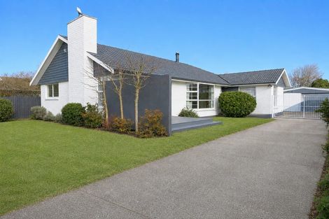 Photo of property in 37 Ansonby Street, Russley, Christchurch, 8042