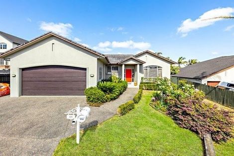 Photo of property in 60 Mt Lebanon Crescent, The Gardens, Auckland, 2105