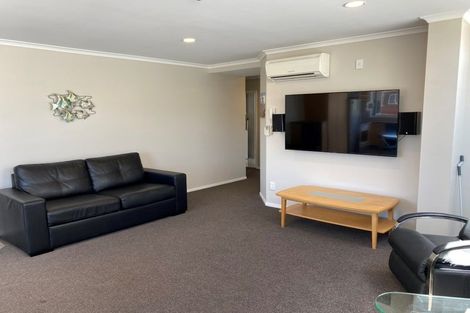 Photo of property in 4/19 Victoria Road, Mount Maunganui, 3116