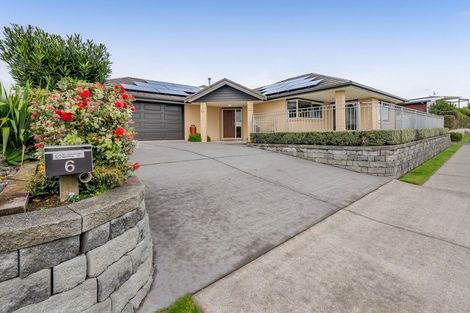 Photo of property in 6 Saint Andrews Parkway, Waiwhakaiho, New Plymouth, 4312