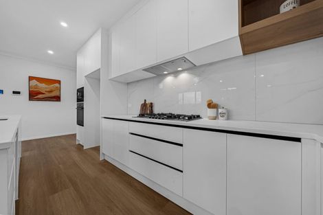 Photo of property in 34 Emerald Avenue, Rosehill, Papakura, 2113