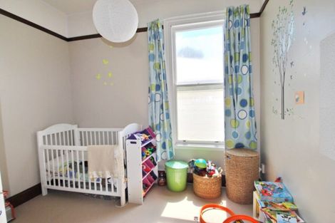 Photo of property in 180-182 Ohiro Road, Brooklyn, Wellington, 6021