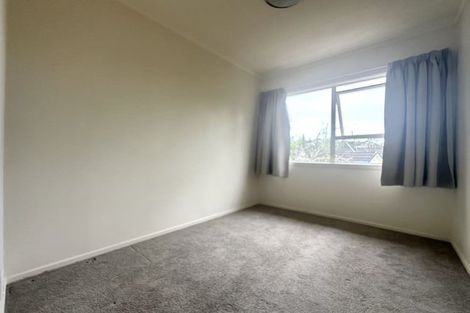 Photo of property in 1/62 Stapleford Crescent, Browns Bay, Auckland, 0630