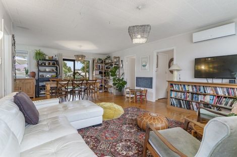 Photo of property in 105 Bell Street, Whangamata, 3620