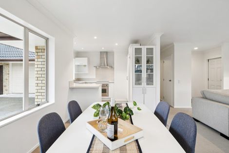 Photo of property in 58 Lough Bourne Drive, Pukekohe, 2120