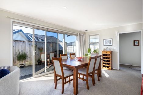 Photo of property in 374b Carrington Street, Upper Vogeltown, New Plymouth, 4310