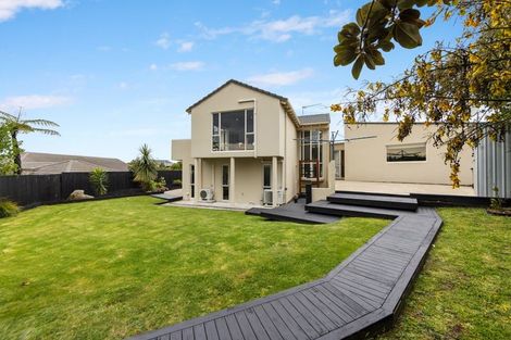 Photo of property in 4 Somerton Rise, Westmorland, Christchurch, 8025