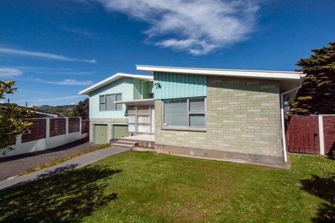 Photo of property in 46 Cranwell Street, Churton Park, Wellington, 6037