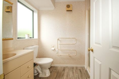 Photo of property in 17 Amanda Place, Mayfair, Hastings, 4122