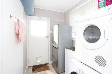 Photo of property in 8a Maitland Street, Strathern, Invercargill, 9812