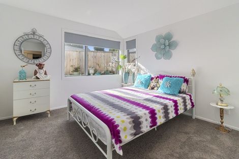 Photo of property in 16 Riverside Place, Katikati, 3129