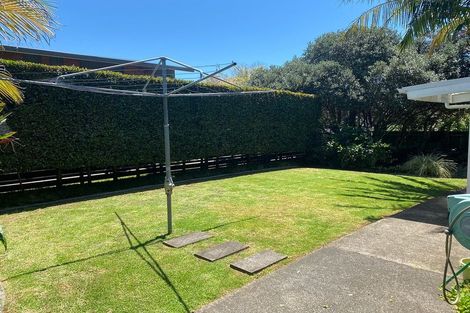Photo of property in 1/1 Sylvan Park Avenue, Milford, Auckland, 0620