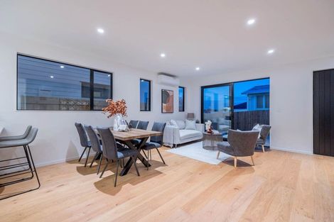 Photo of property in 6c Raeben Avenue, Hillcrest, Auckland, 0627