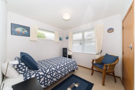 Photo of property in 42 Tararua Terrace, Cloverlea, Palmerston North, 4412