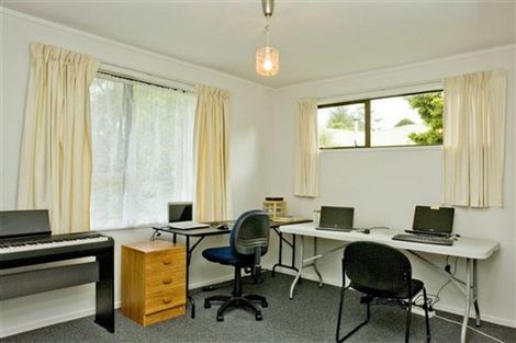 Photo of property in 19 Benita Place, Sunnyvale, Auckland, 0612