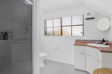 Photo of property in 5 Hampton Place, Springvale, Whanganui, 4501