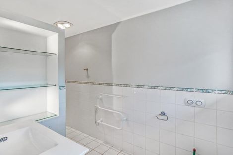 Photo of property in 38 Luton Avenue, Sunnyhills, Auckland, 2010