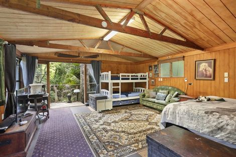 Photo of property in 35 Whatipu Road, Huia, Auckland, 0604