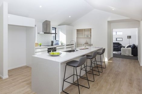 Photo of property in 94 Sarabande Avenue, Redwood, Christchurch, 8051