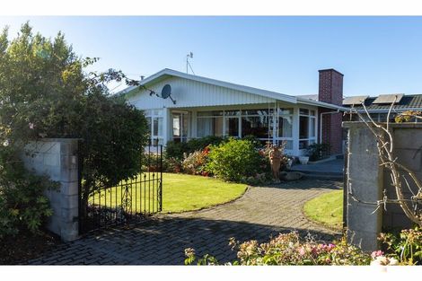 Photo of property in 1 Cashel Street, Waimate, 7924