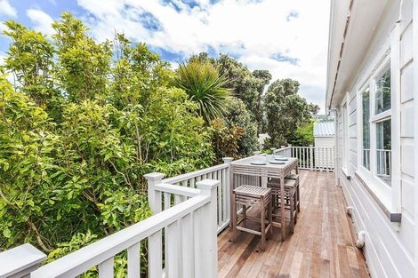 Photo of property in 16 Hamilton Road, Hataitai, Wellington, 6021