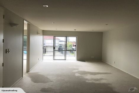 Photo of property in 204/252 Centreway Road, Orewa, 0931