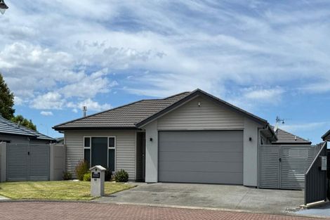 Photo of property in 10 Rakaia Way, Poraiti, Napier, 4112