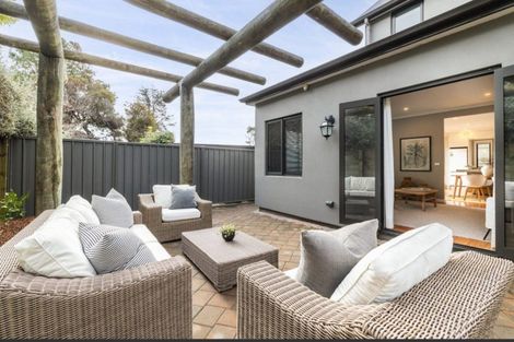 Photo of property in 5b Te Mata Peak Road, Havelock North, 4130