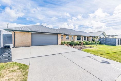 Photo of property in 21 Coachmans Road, Prebbleton, 7604