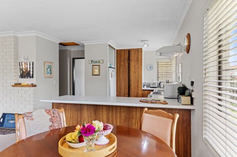 Photo of property in 529a Devonport Road, Tauranga South, Tauranga, 3112